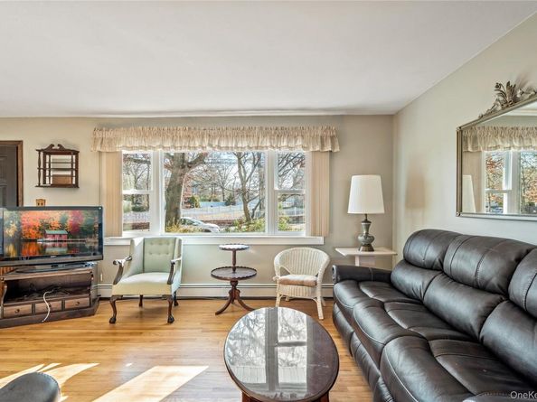 211 Mooney Pond Road, Selden NY 11784