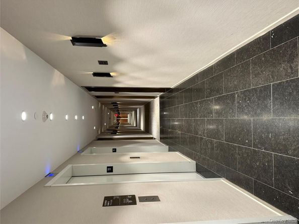 13327 39th Avenue 11S, Flushing NY 11354