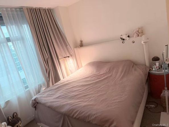 13327 39th Avenue 11S, Flushing NY 11354