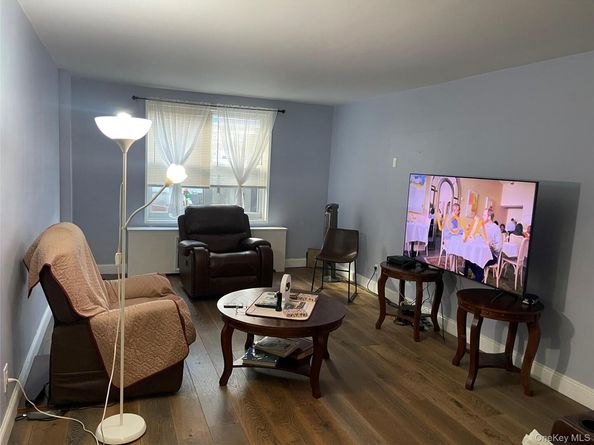 1296 Midland Avenue B2, Yonkers NY 10704