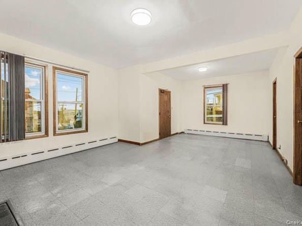 69 Waring Place, Yonkers NY 10703