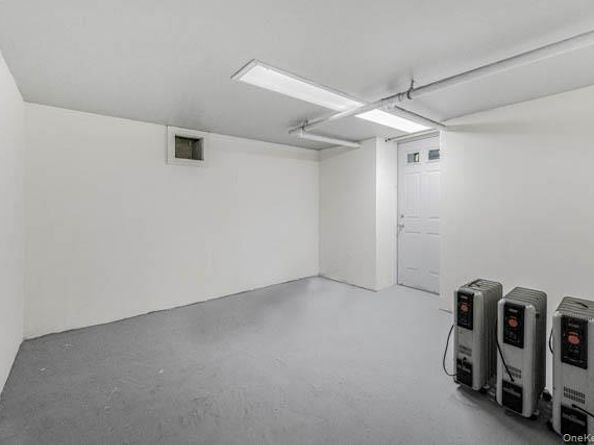 69 Waring Place, Yonkers NY 10703