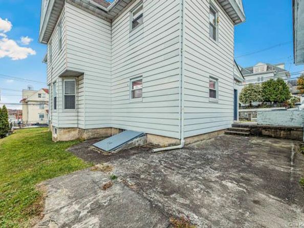 69 Waring Place, Yonkers NY 10703