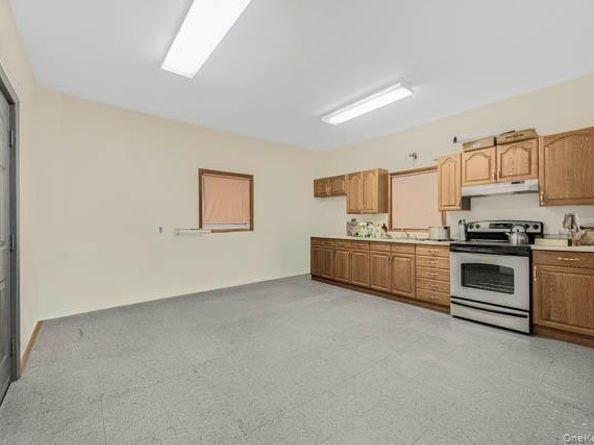 69 Waring Place, Yonkers NY 10703