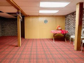 8 Rope Court, Melville NY 11747