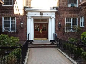 11007 73rd Road 3K, Forest Hills NY 11375