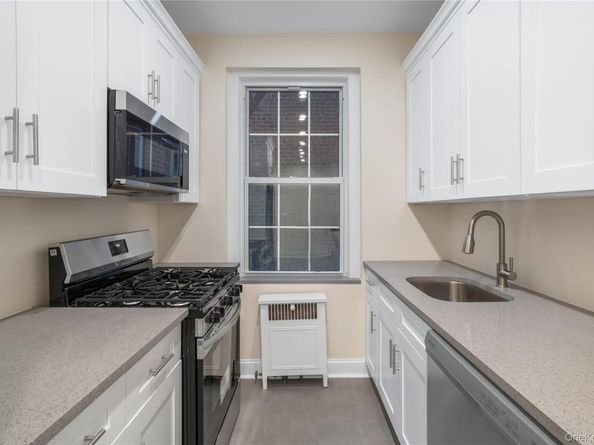 11007 73rd Road 3K, Forest Hills NY 11375