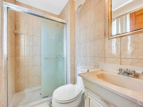 53 Stevenson Place, Deer Park NY 11729