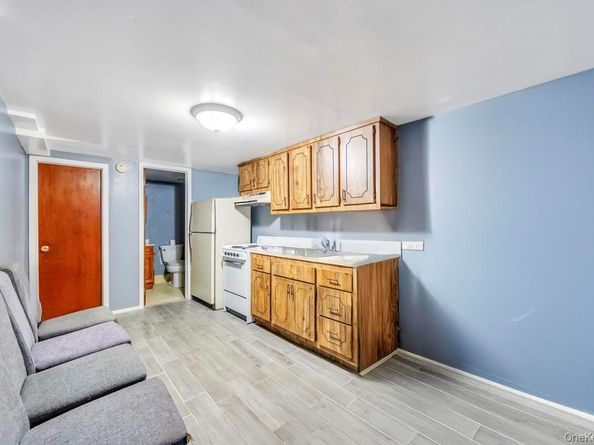 53 Stevenson Place, Deer Park NY 11729