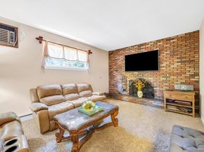 53 Stevenson Place, Deer Park NY 11729