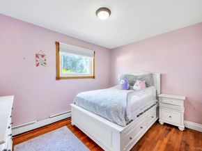 53 Stevenson Place, Deer Park NY 11729