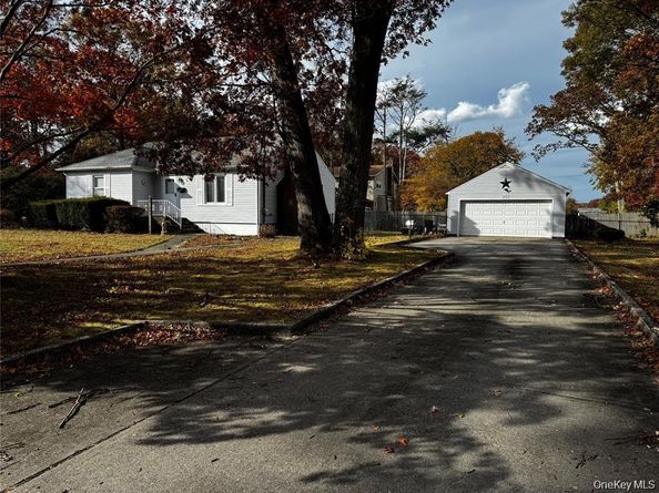 351 Nicolls Road, Deer Park NY 11729