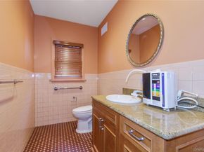 18 LIGHTHOUSE Road, Kings Point NY 11024