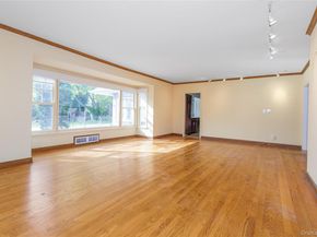 18 LIGHTHOUSE Road, Kings Point NY 11024