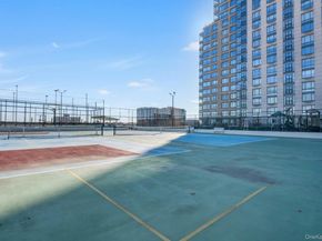 10 City Place 19C, White Plains NY 10601