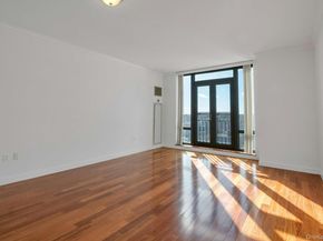 10 City Place 19C, White Plains NY 10601