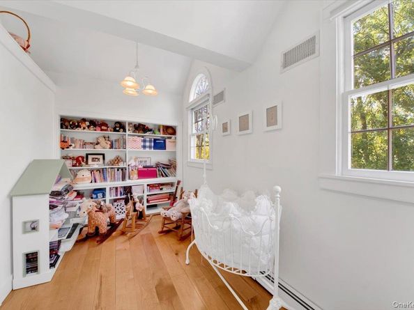 183 McLain Street, Bedford Corners NY 10549