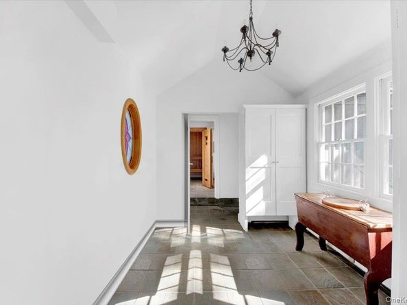 183 McLain Street, Bedford Corners NY 10549