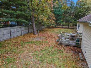 9 Shinnecock Avenue, East Quogue NY 11942