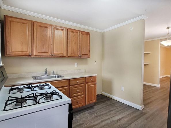 469 River Street, Oceanside NY 11572