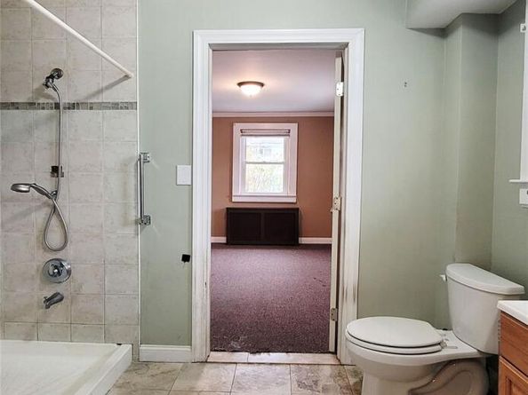 469 River Street, Oceanside NY 11572