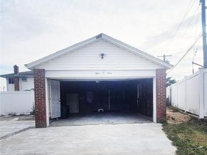 469 River Street, Oceanside NY 11572