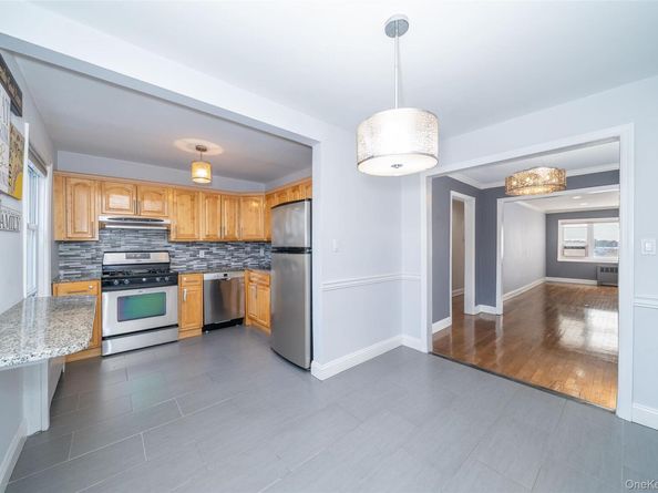 14 Leewood Circle 6L, Eastchester NY 10709