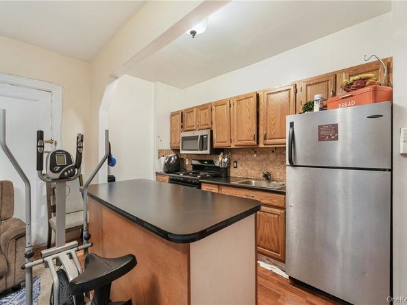 472 Gramatan Avenue M2, Mount Vernon NY 10552