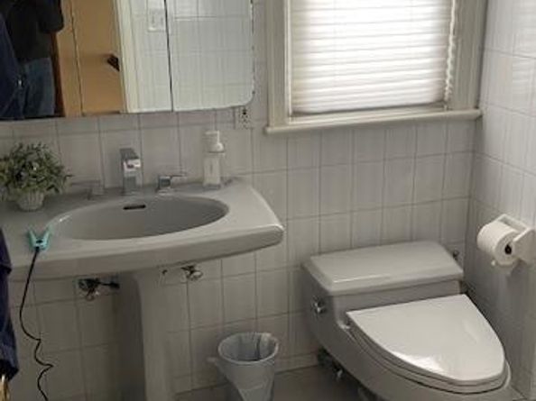 15743 27th Avenue, Flushing NY 11354