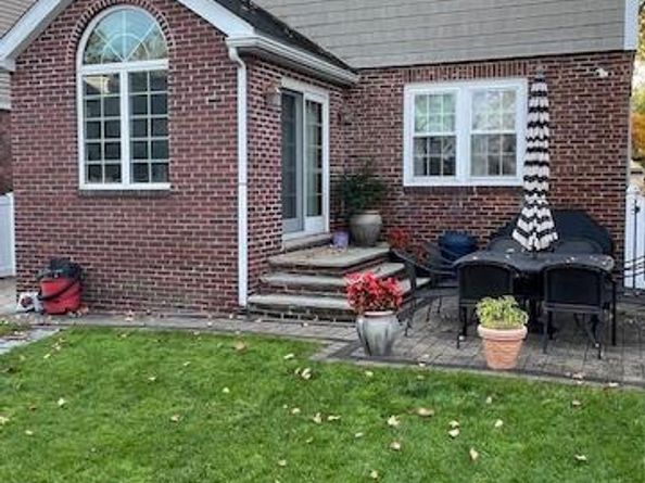 15743 27th Avenue, Flushing NY 11354