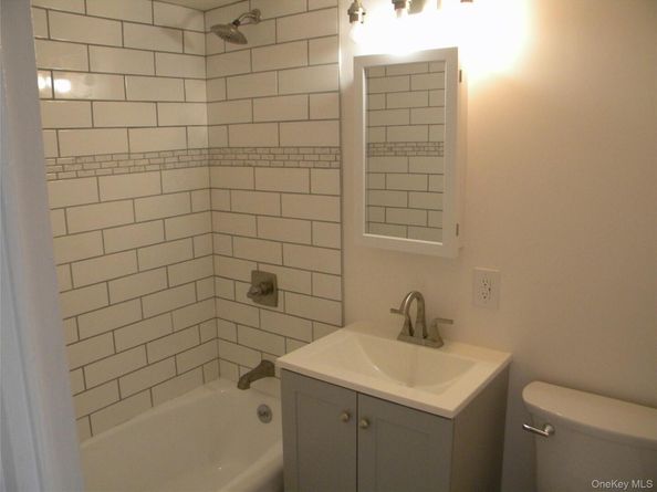 70-25 Yellowstone Boulevard 17Q, Forest Hills NY 11375