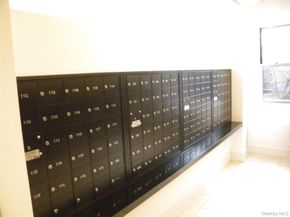 70-25 Yellowstone Boulevard 17Q, Forest Hills NY 11375