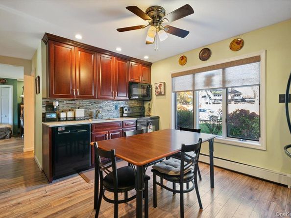 341 Red Maple Drive S, Wantagh NY 11793