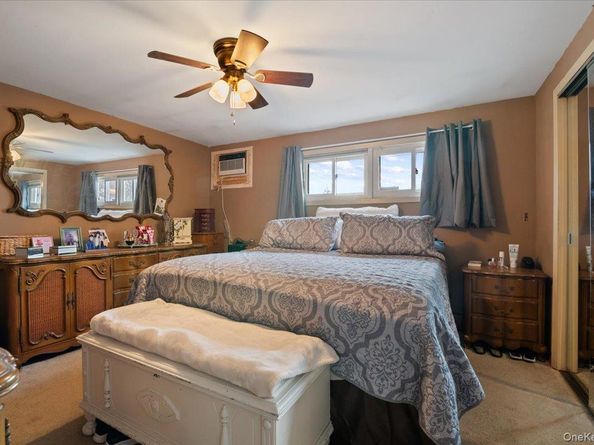 341 Red Maple Drive S, Wantagh NY 11793