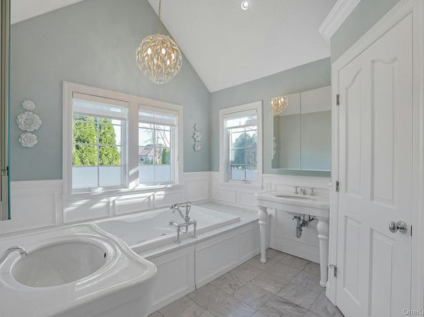 450 Westlake Drive, Valhalla NY 10595