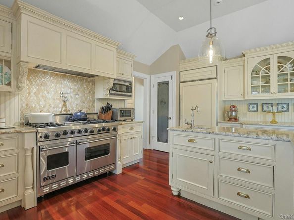 450 Westlake Drive, Valhalla NY 10595