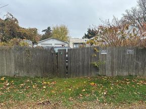 21 Astoria Road, Mastic Beach NY 11951