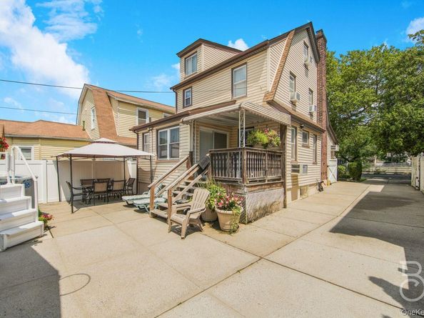 38-22 Clearview Expressway, Bayside NY 11361