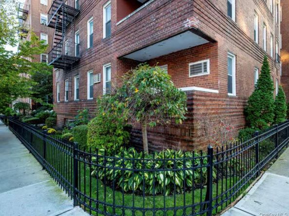 6536 Wetherole Street 306, Rego Park NY 11374