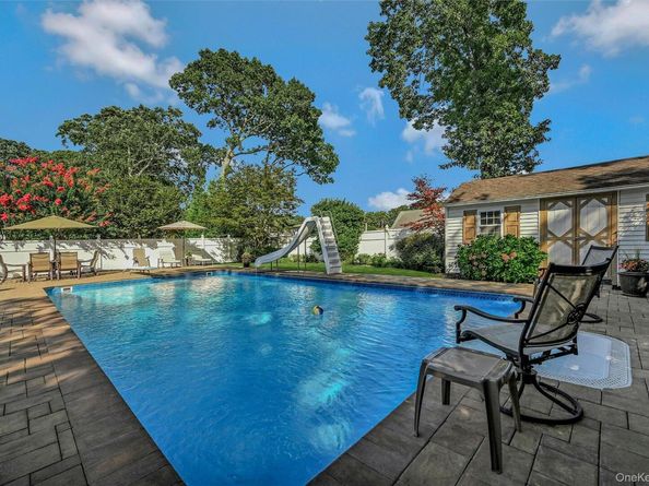 51 Oakwood Hills Drive, East Islip NY 11730