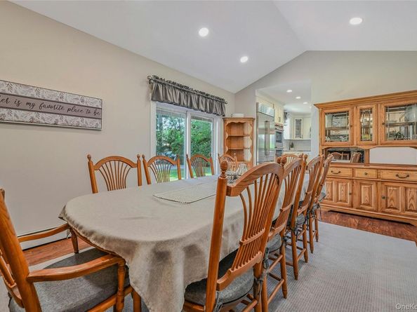 51 Oakwood Hills Drive, East Islip NY 11730