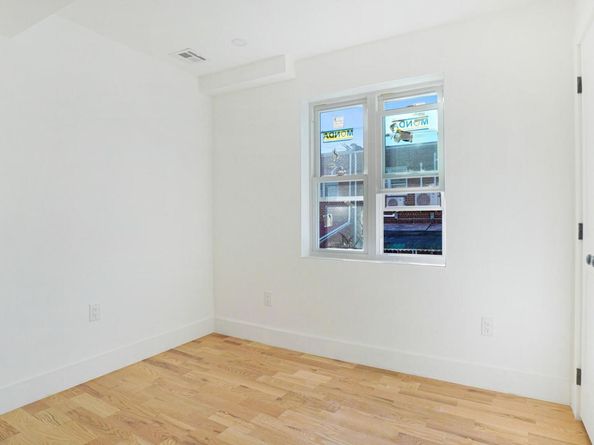 1011 E 221st Street, Bronx NY 10469