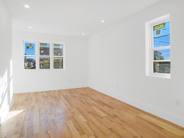 1011 E 221st Street, Bronx NY 10469