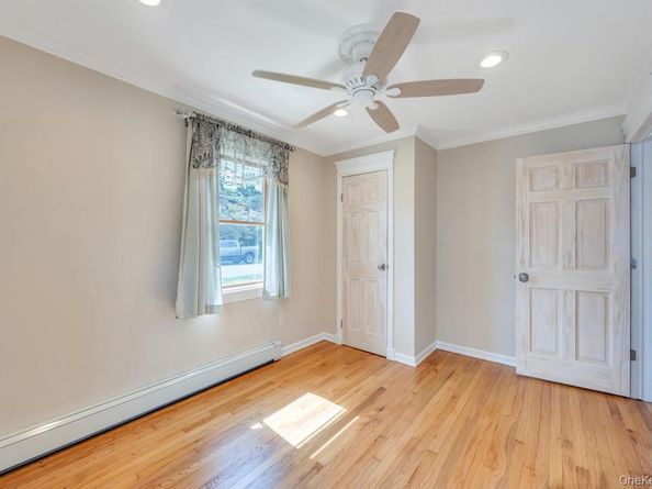 122 E 12th Street, Huntington Station NY 11746