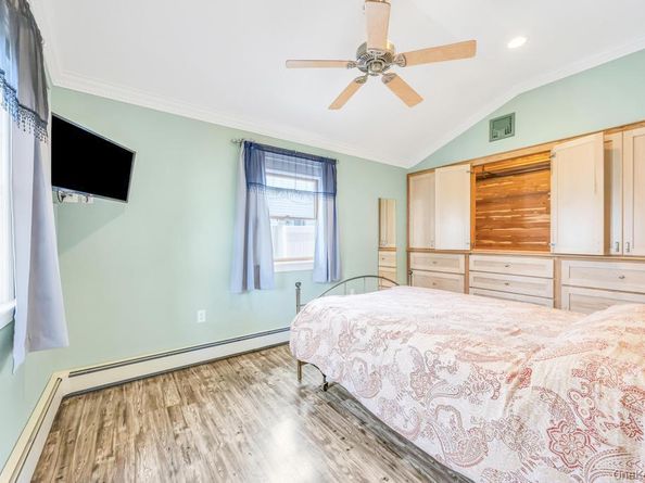 122 E 12th Street, Huntington Station NY 11746