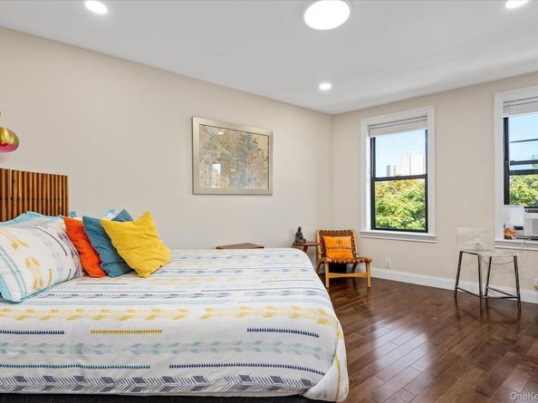 270 Seaman Avenue D3, New York (Manhattan) NY 10034