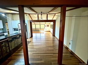 2 Redleaf Lane, Commack NY 11725