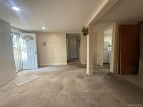 2 Redleaf Lane, Commack NY 11725