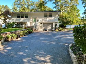 2 Redleaf Lane, Commack NY 11725
