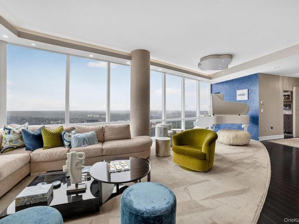 5 Renaissance Square PH9E, White Plains NY 10601